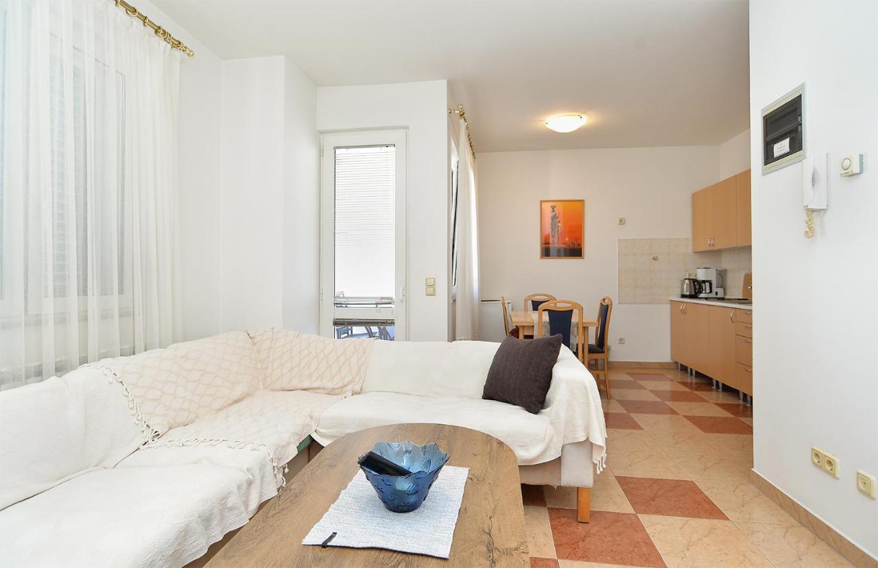 Apartments Martin 2224 Rovinj Exterior foto