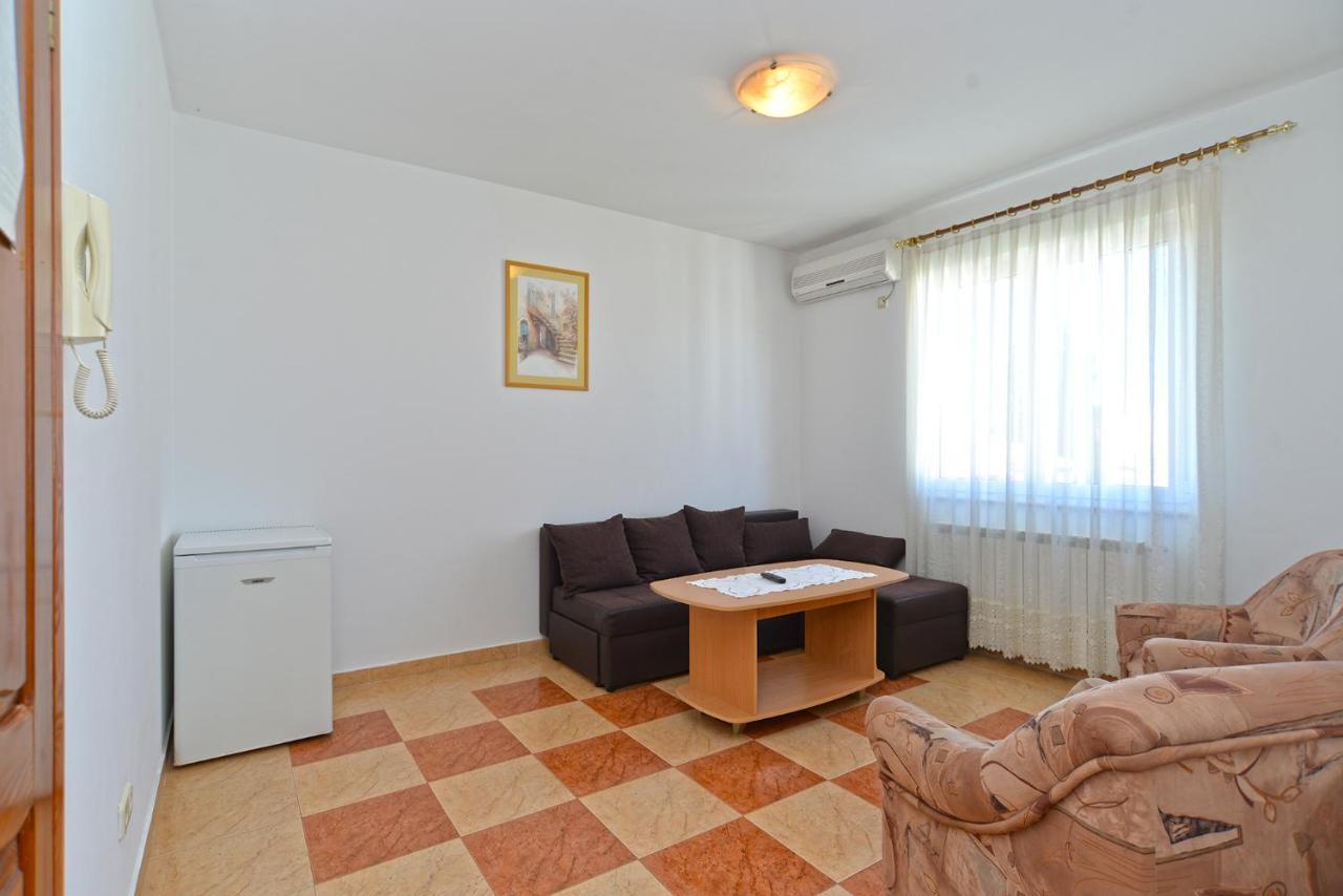 Apartments Martin 2224 Rovinj Exterior foto